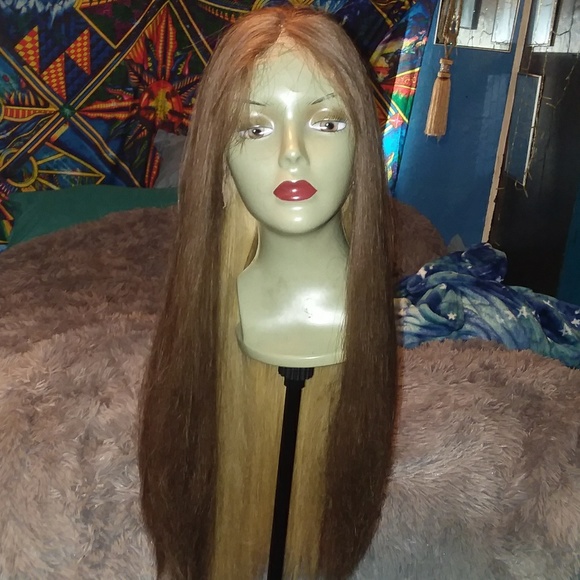UNIQUE CHESTNUT BLONDE SWISS LACE FRONT WIG